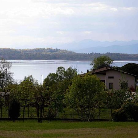 Vista Lago-Appartamento Funzionale Con Vista Varese Esterno foto