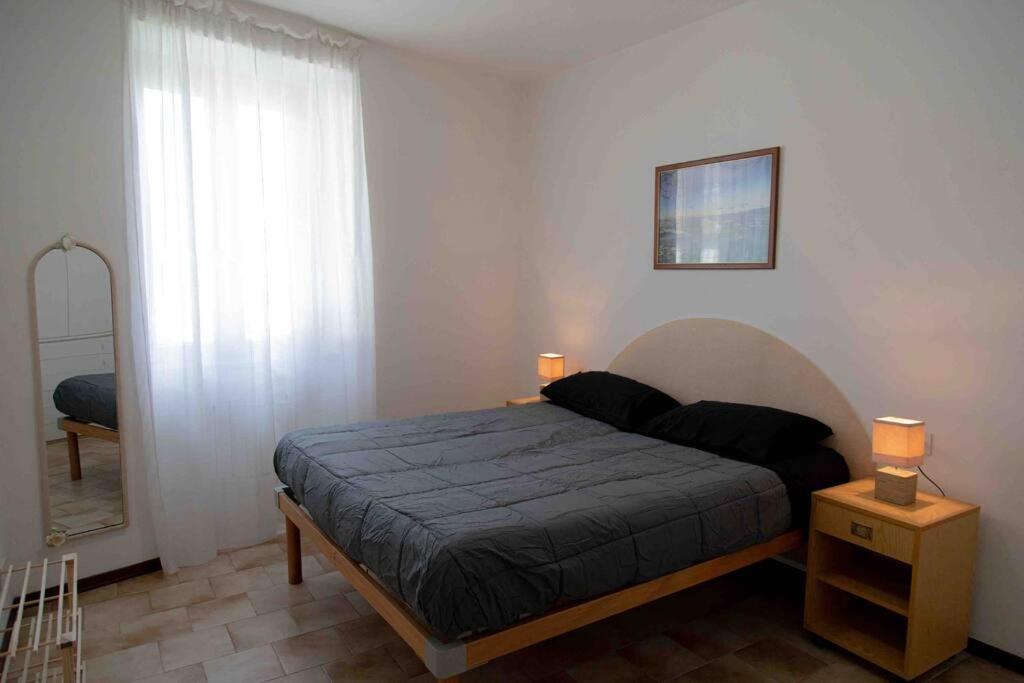 Vista Lago-Appartamento Funzionale Con Vista Varese Esterno foto